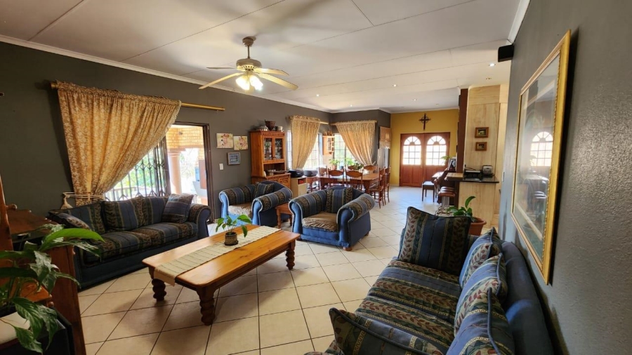 4 Bedroom Property for Sale in Rustenburg North West